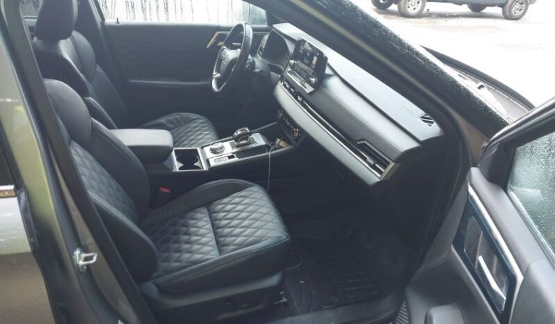 
								2022 Mitsubishi Outlander full									