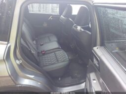 
										2022 Mitsubishi Outlander full									