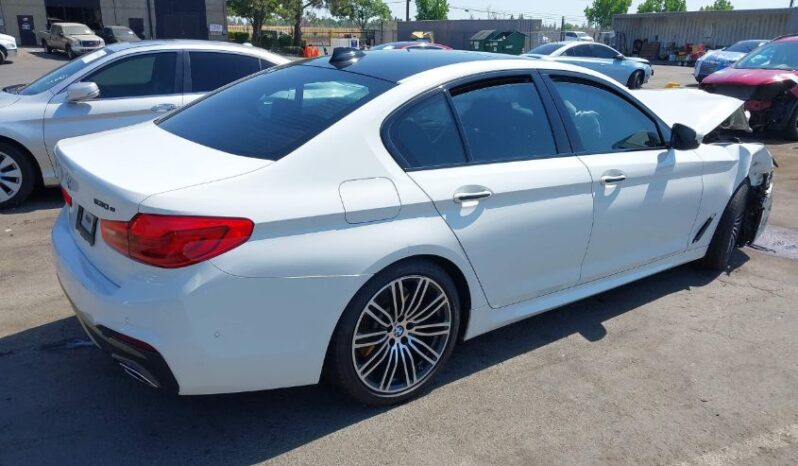 
								2018 BMW 530e full									