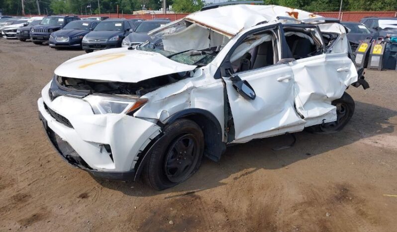 
								2018 Toyota Rav4 full									