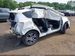 
										2018 Toyota Rav4 full									