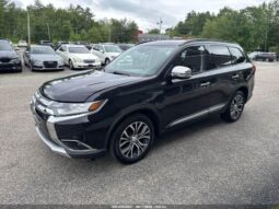 
										2016 Mitsubishi Outlander full									