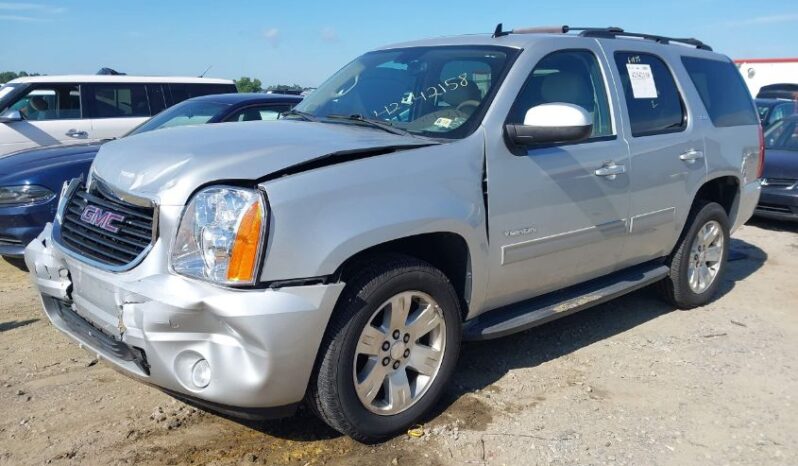 
								2013 Gmc Yukon full									