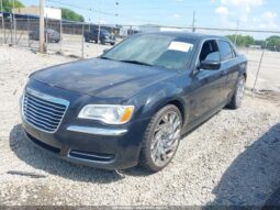 
										2013 Chrysler 300 full									