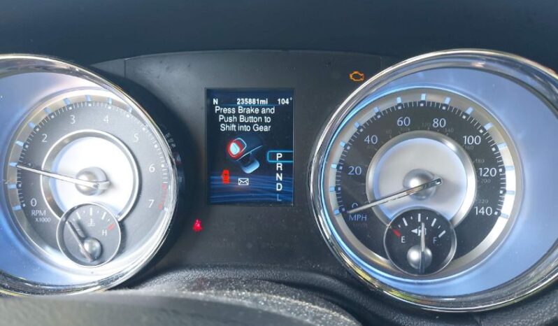 
								2013 Chrysler 300 full									