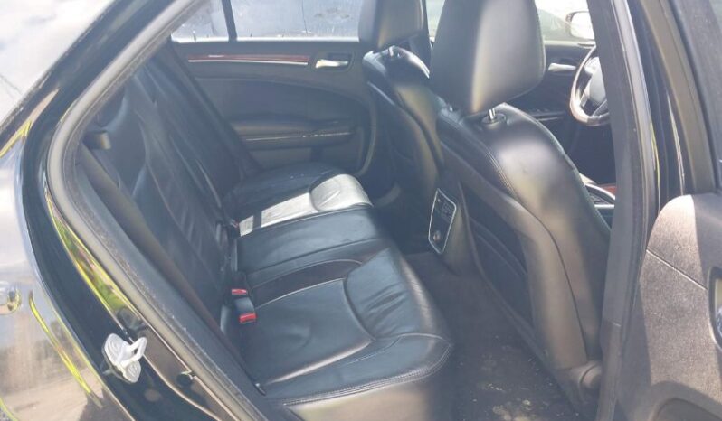
								2013 Chrysler 300 full									