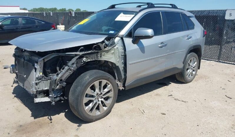 
								2022 Toyota Rav4 full									