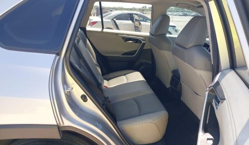 
								2022 Toyota Rav4 full									