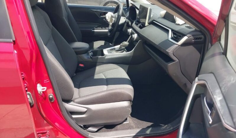 
								2024 Toyota Rav4 full									