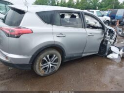 
										2018 Toyota Rav4 full									