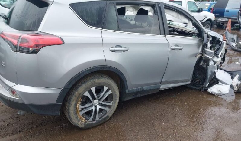 
								2018 Toyota Rav4 full									