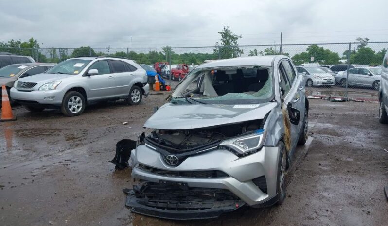 
								2018 Toyota Rav4 full									