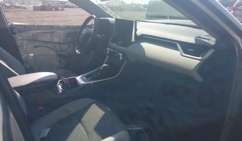 
								2025 Toyota Rav4 full									