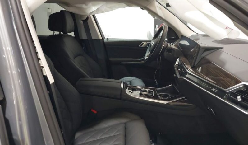 
								2025 BMW X7 full									