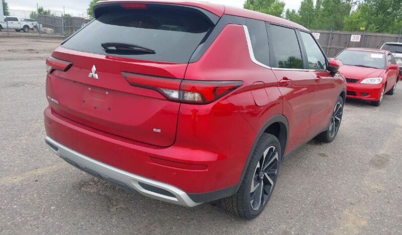 
								2024 Mitsubishi Outlander full									
