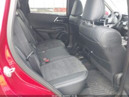 
										2024 Mitsubishi Outlander full									