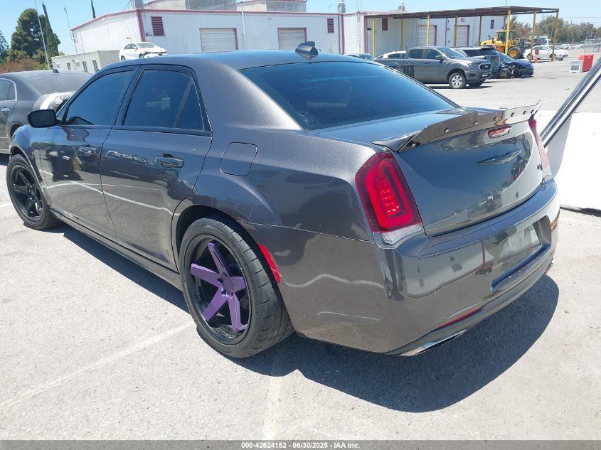 2019 Chrysler 300