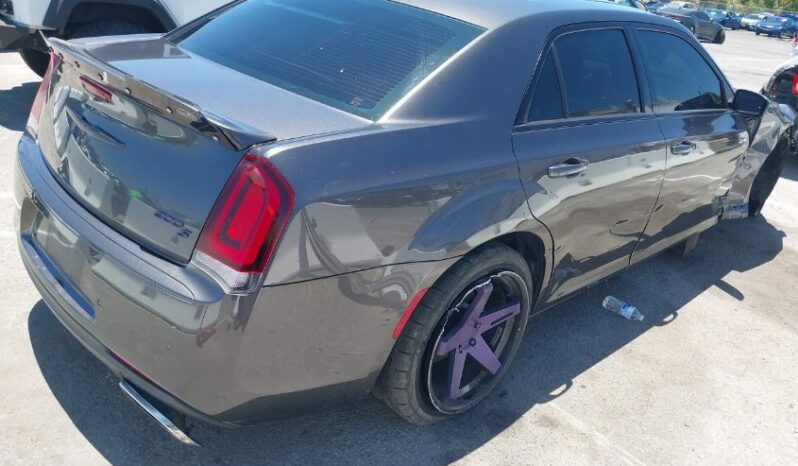 
								2019 Chrysler 300 full									