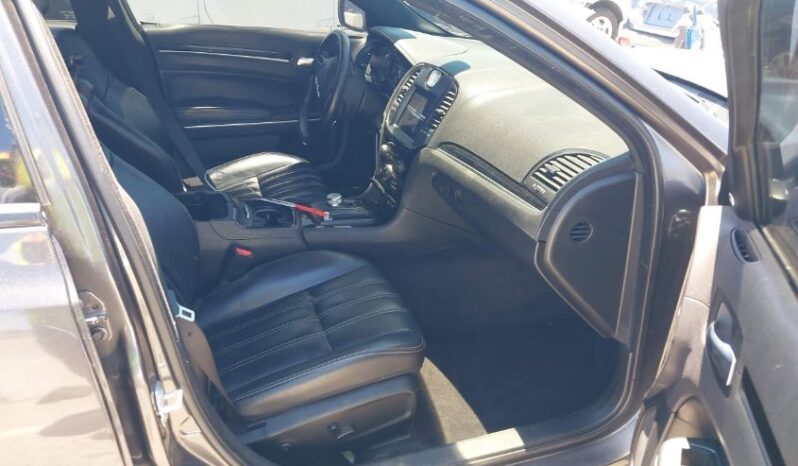 
								2019 Chrysler 300 full									