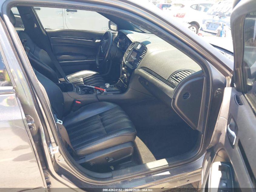 2019 Chrysler 300