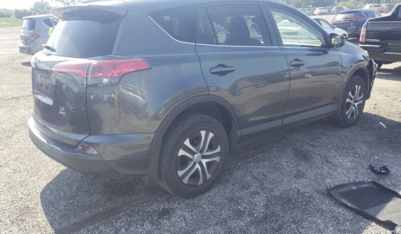 
								2017 Toyota Rav4 full									