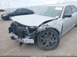 
										2023 Chrysler 300 full									
