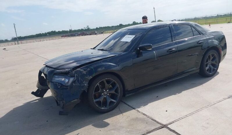 
								2022 Chrysler 300 full									