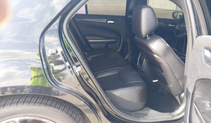 
								2022 Chrysler 300 full									