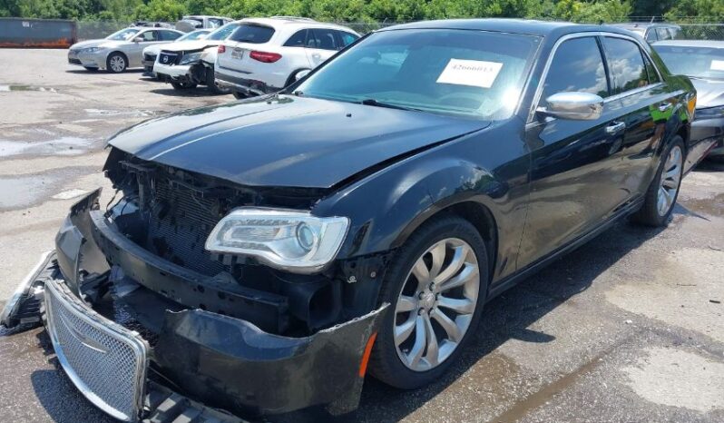 
								2020 Chrysler 300 full									