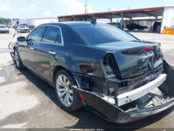 
										2020 Chrysler 300 full									
