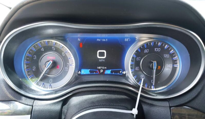 
								2020 Chrysler 300 full									