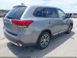 
										2018 Mitsubishi Outlander full									