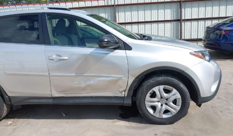 
								2015 Toyota Rav4 full									