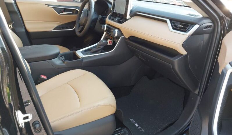 
								2024 Toyota Rav4 full									