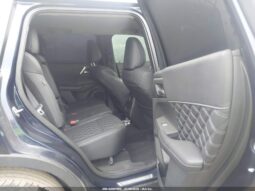 
										2022 Mitsubishi Outlander full									