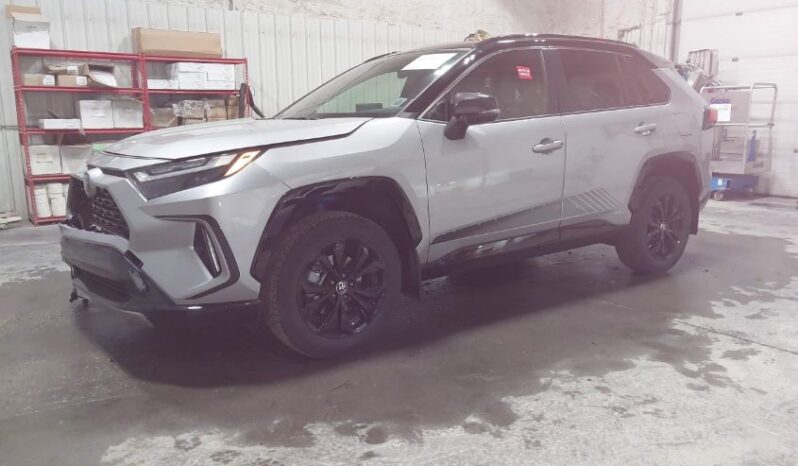 
								2022 Toyota Rav4 full									