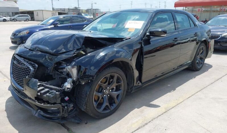 
								2021 Chrysler 300 full									