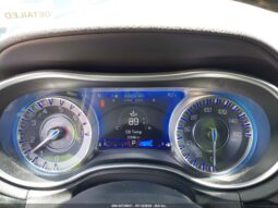
										2021 Chrysler 300 full									