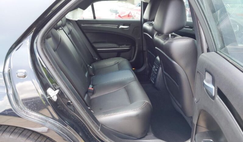 
								2021 Chrysler 300 full									
