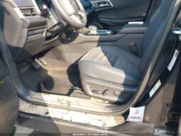 
										2025 Mitsubishi Outlander full									