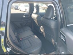 
										2025 Mitsubishi Outlander full									