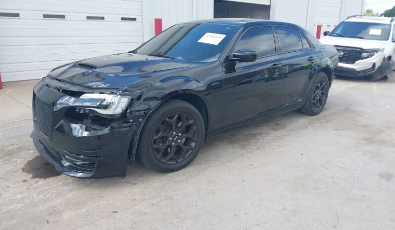 
								2016 Chrysler 300 full									