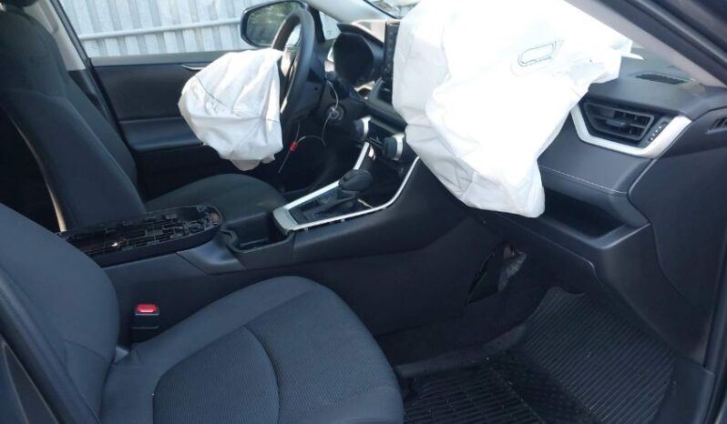 
								2022 Toyota Rav4 full									