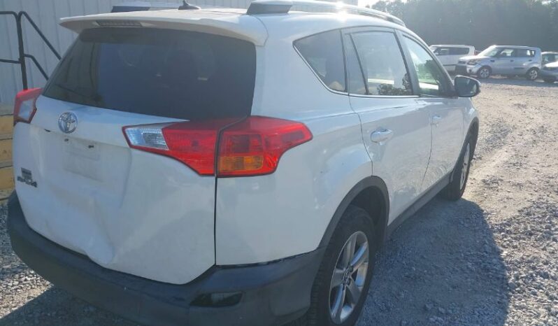 
								2015 Toyota Rav4 full									