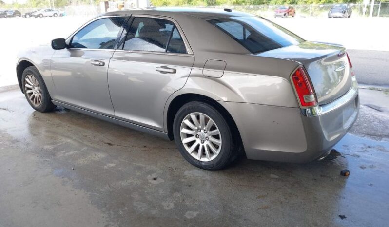 
								2014 Chrysler 300 full									