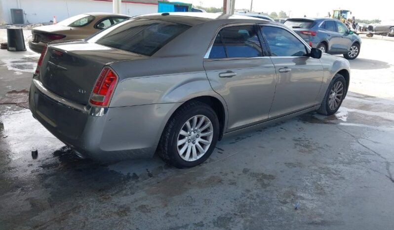 
								2014 Chrysler 300 full									