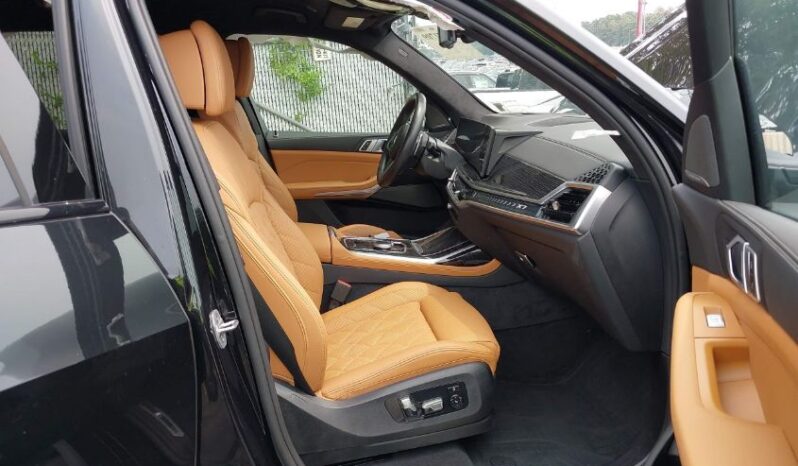 
								2024 BMW X7 full									