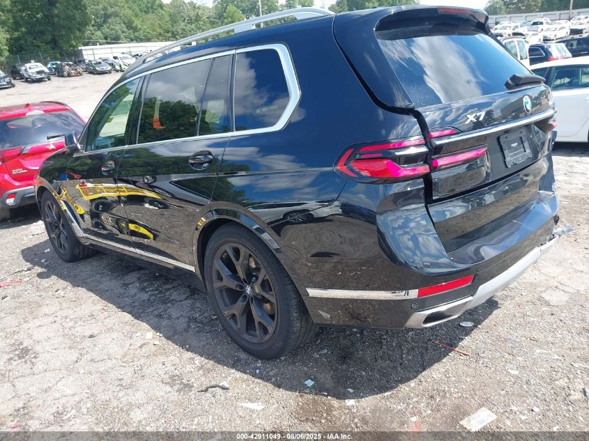 2023 BMW X7