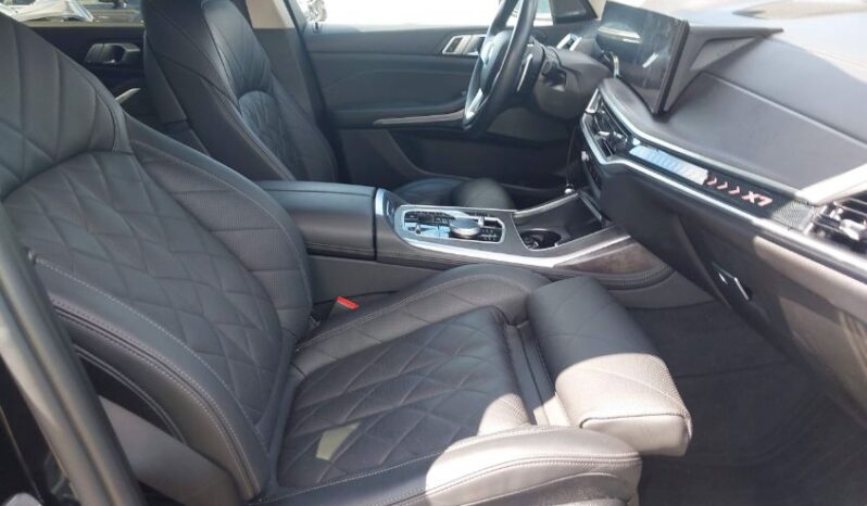 
								2023 BMW X7 full									