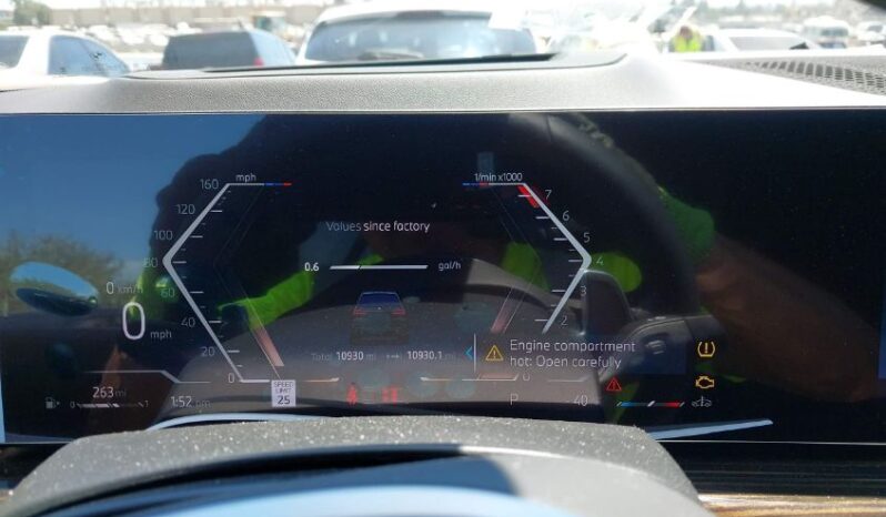 
								2025 BMW X7 full									